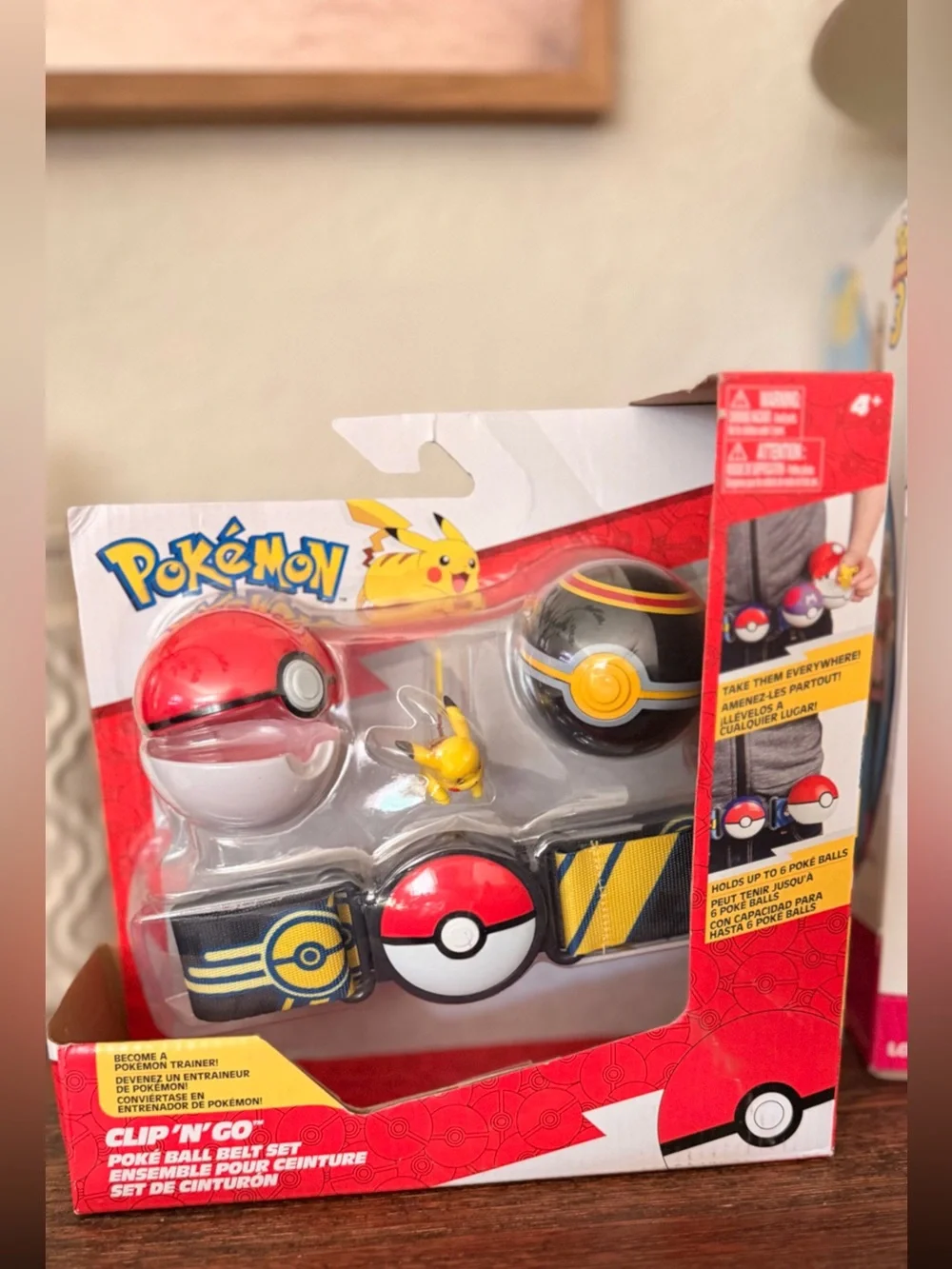 Pokemon PKW2718 Clip 'N' GO Belt Set-Includes 2-Inch Pikachu Battle Figure with